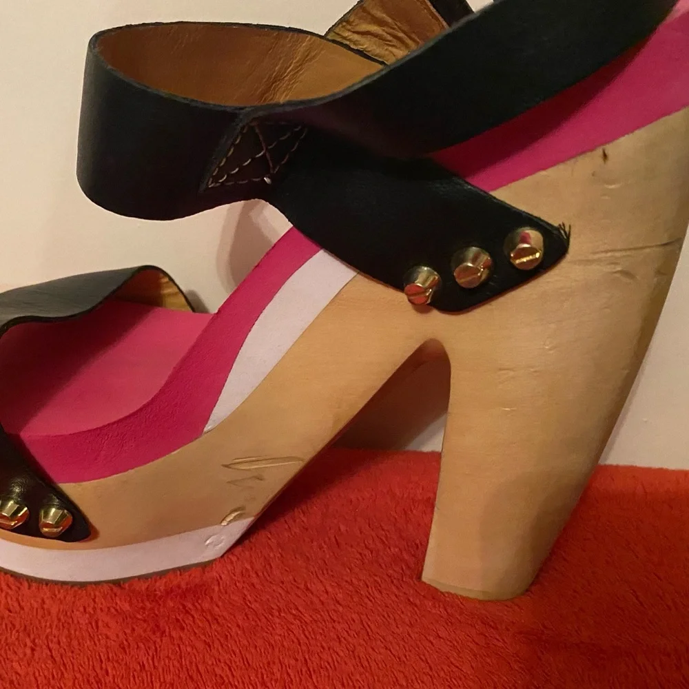 Flogg purchased these